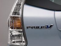 Toyota Prius v (2011)