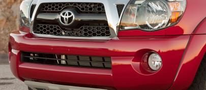 Toyota Tacoma (2011) - picture 20 of 39