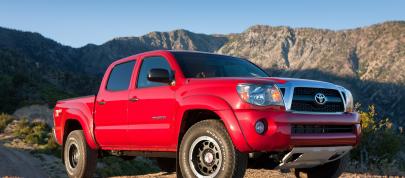 Toyota Tacoma (2011) - picture 28 of 39