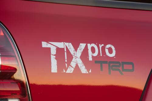 Toyota Tacoma (2011) - picture 17 of 39