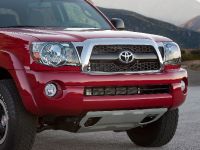 Toyota Tacoma (2011) - picture 19 of 39