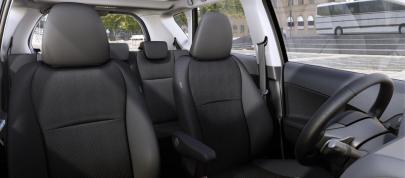 Toyota Verso-S (2011) - picture 7 of 28