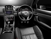 Vauxhall VXR8 (2011) - picture 4 of 6