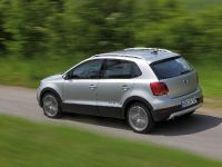 Volkswagen CrossPolo (2011) - picture 18 of 20