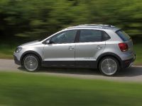 Volkswagen CrossPolo (2011) - picture 19 of 20