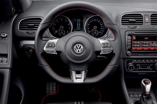 Volkswagen Golf GTI adidas (2011) - picture 1 of 6