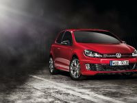 Volkswagen Golf GTI Edition 35 (2011) - picture 1 of 5