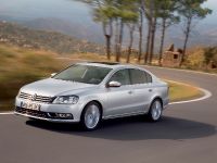 Volkswagen Passat (2011) - picture 4 of 41