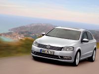 Volkswagen Passat (2011) - picture 6 of 41