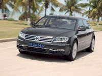 Volkswagen Phaeton (2011) - picture 18 of 28