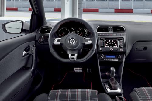 Volkswagen Polo GTI (2011) - picture 8 of 8