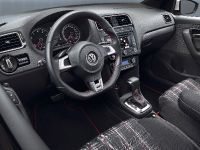 Volkswagen Polo GTI (2011) - picture 2 of 8