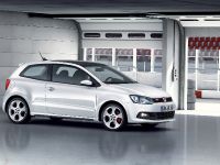 Volkswagen Polo GTI (2011) - picture 2 of 8