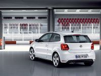 Volkswagen Polo GTI (2011) - picture 4 of 8