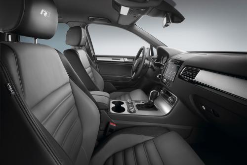 Volkswagen Touareg R-Line Plus (2011) - picture 1 of 2