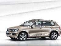 Volkswagen Touareg (2011) - picture 6 of 12