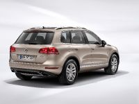 Volkswagen Touareg (2011) - picture 6 of 12