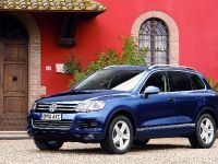 Volkswagen Touareg (2011) - picture 1 of 12