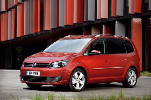 Volkswagen Touran (2011) - picture 1 of 3