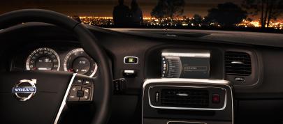 Volvo S60 (2011) - picture 20 of 26