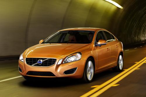 Volvo S60 (2011) - picture 1 of 26