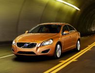 Volvo S60 (2011) - picture 1 of 26