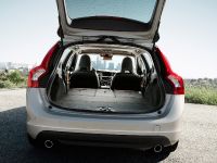 Volvo V60 (2011) - picture 3 of 20