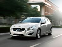 Volvo V60 (2011) - picture 4 of 20