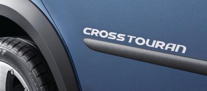 VW CrossTouran (2011) - picture 15 of 15