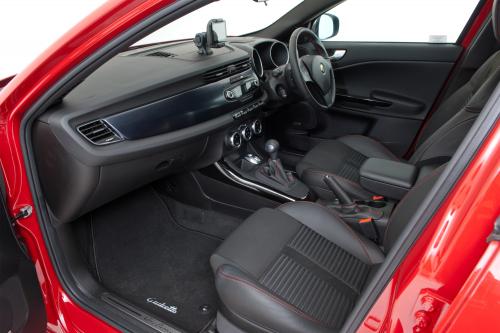 Alfa Romeo Giulietta TCT (2012) - picture 32 of 50