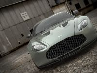 Aston Martin V12 Zagato (2012) - picture 1 of 2