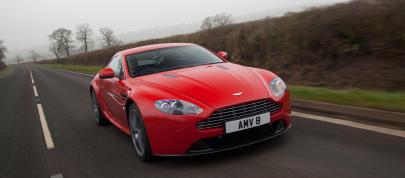 Aston Martin V8 Vantage (2012) - picture 7 of 19