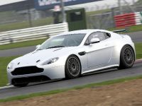 Aston Martin Vantage GT4 (2012) - picture 1 of 3