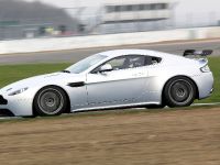 Aston Martin Vantage GT4 (2012) - picture 3 of 3