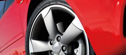 Audi A3 2 0 TFSI S line (2012) - picture 12 of 13