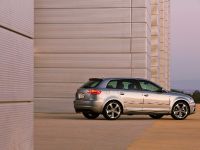 Audi A3 2 0 TFSI S line (2012) - picture 5 of 13