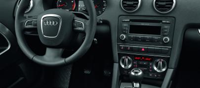 Audi A3 Cabriolet (2012) - picture 7 of 8