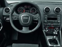 Audi A3 Cabriolet (2012) - picture 6 of 8