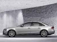Audi A4 (2012) - picture 7 of 15