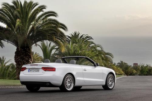 Audi A5 Cabriolet (2012) - picture 8 of 22