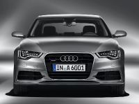 Audi A6 (2012) - picture 3 of 58