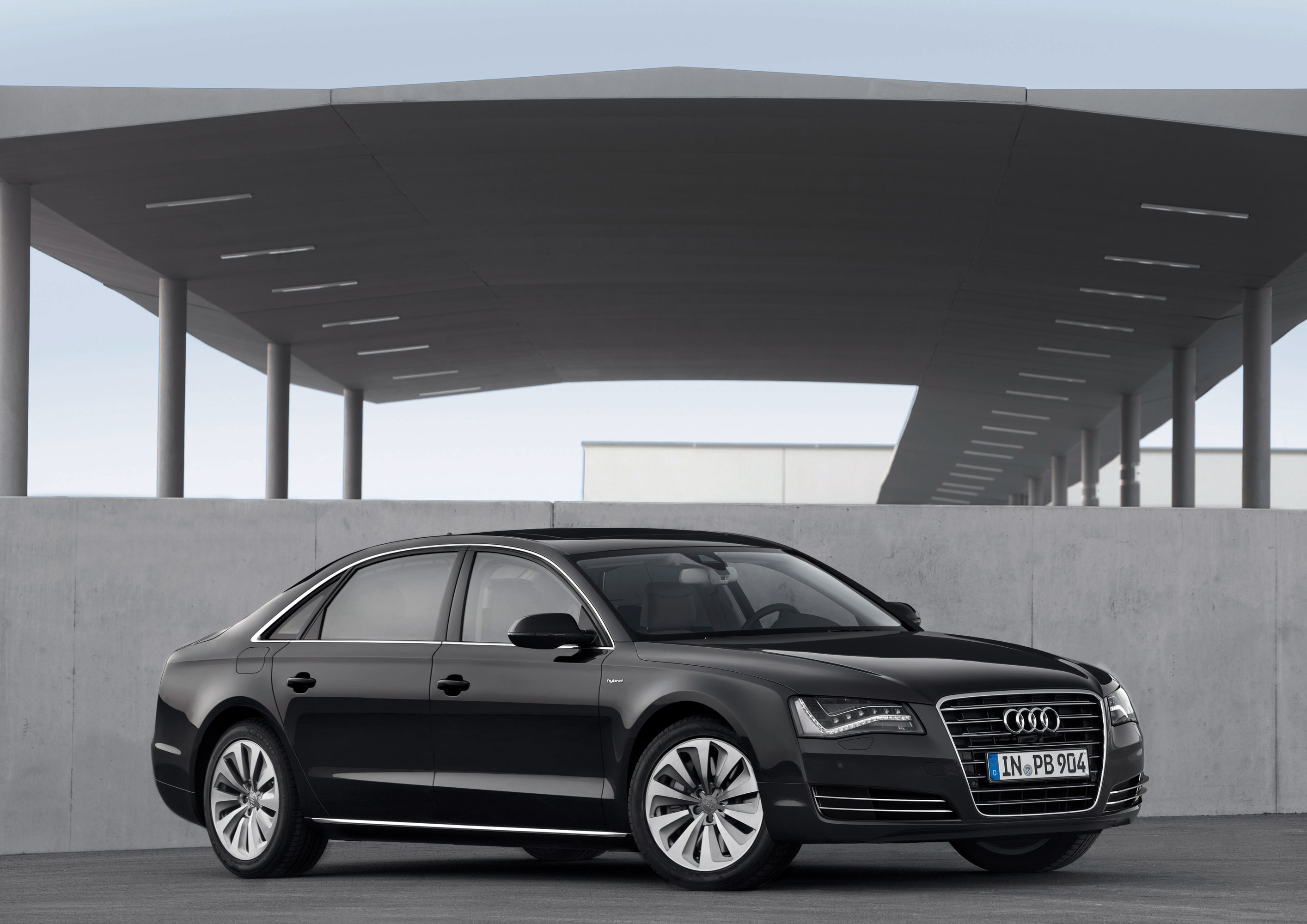 2012 Audi A8 Hybrid production version