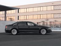 Audi A8 Hybrid - production version (2012) - picture 6 of 42