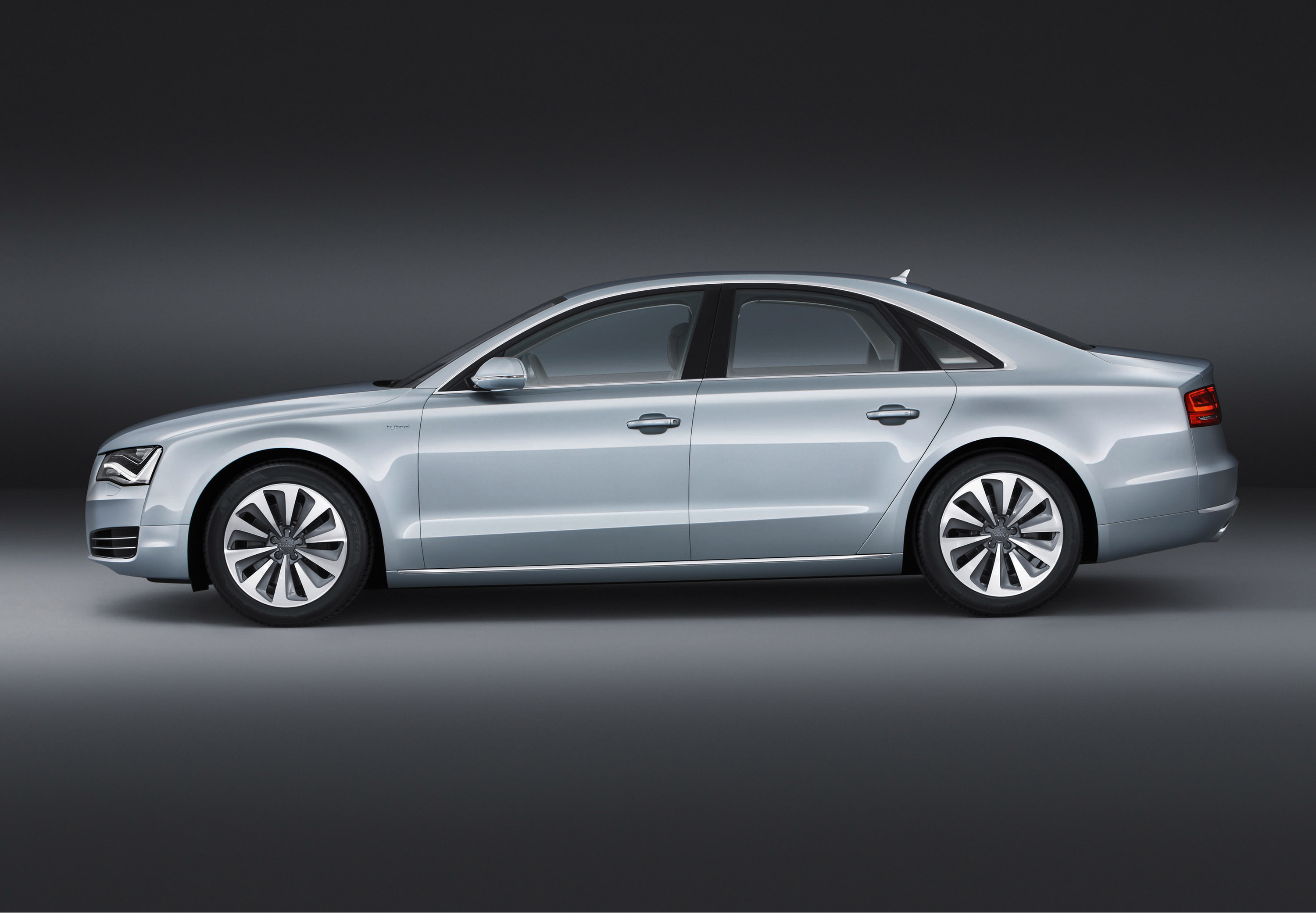 Audi A8 Hybrid