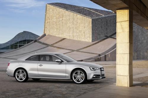Audi S5 Coupe (2012) - picture 9 of 22