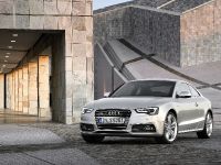 Audi S5 Coupe (2012) - picture 5 of 22