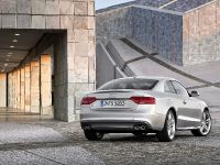 Audi S5 Coupe (2012) - picture 6 of 22