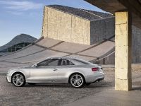 Audi S5 Coupe (2012) - picture 8 of 22