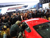 Bentley Continental GT V8 Detroit (2012) - picture 5 of 9