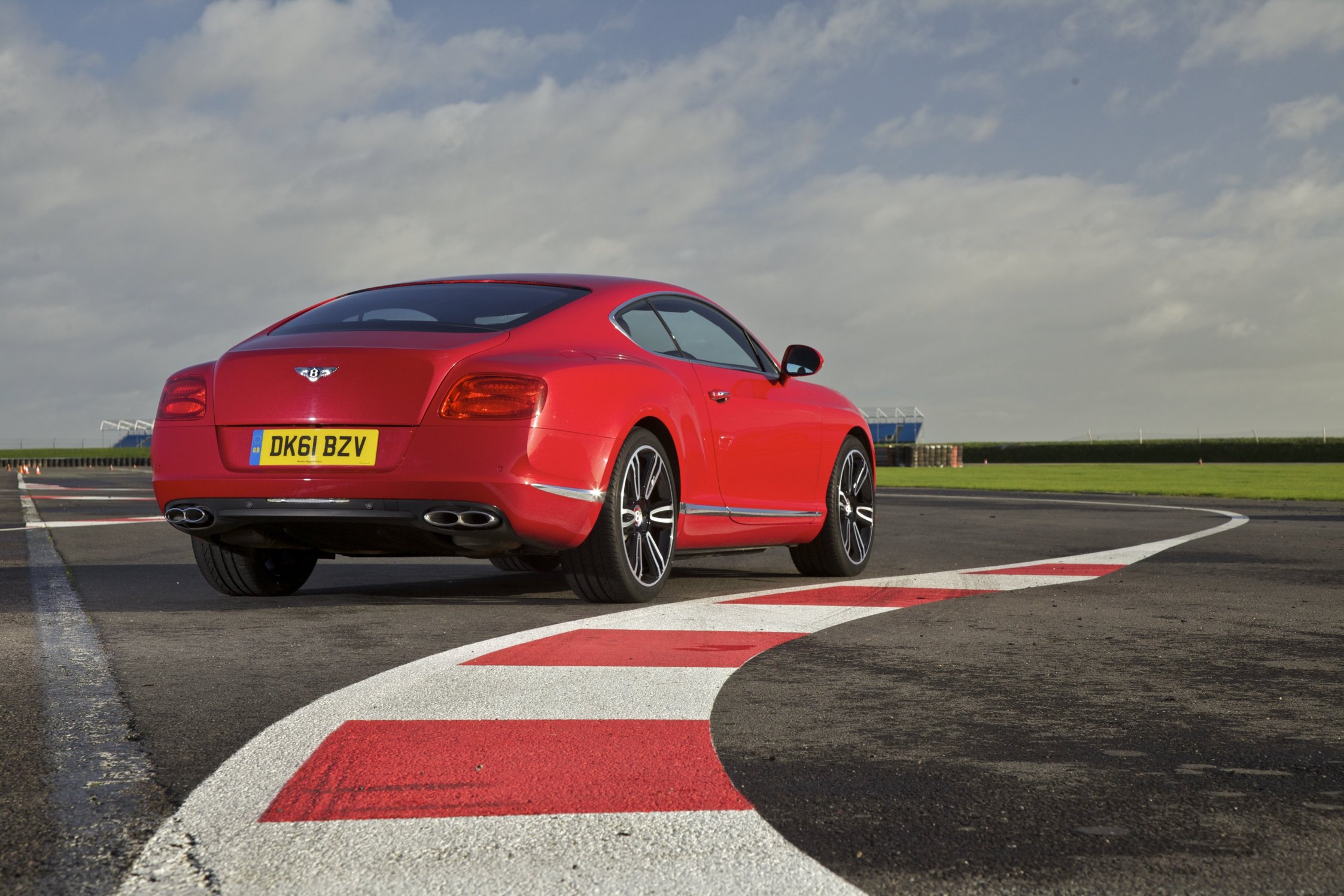 Bentley Continental GT V8